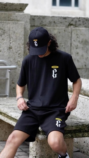 graphic t-shirt, cotton shorts, black shorts, crew neck t-shirt, shorts set, casual clothing set, new arrival, lifestyle, trustworthy, black, neutral