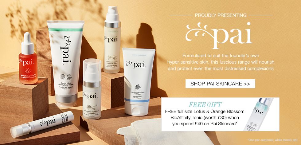 skincare set, face cream, skin serum, facial cleanser, moisturizer, skin toner, skincare collection, product launch, free shipping, lifestyle, editorial, warm, luxurious, neutral, orange, brown