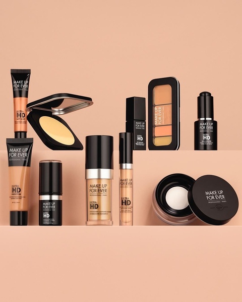 liquid foundation, concealer, makeup powder, skin primer, highlighter, makeup set, bestseller push, minimalist, flat lay, calm, luxurious, neutral, brown