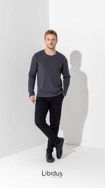long sleeve t-shirt, crew neck top, long sleeve shirt, cotton long sleeve, basic long sleeve, bestseller push, minimalist, trustworthy, neutral