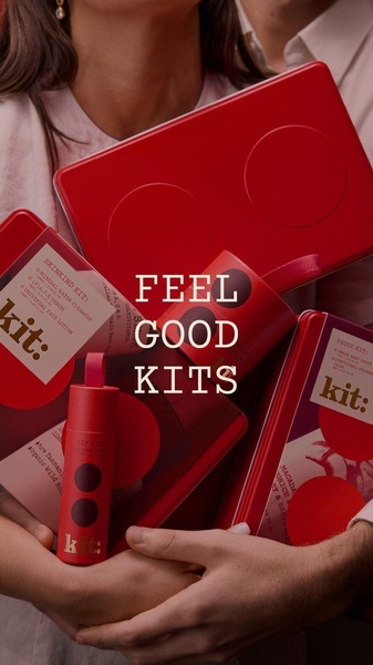 skincare gift set, beauty kit, skin care set, facial care kit, personal care gift set, beauty gift box, bundle offer, product launch, lifestyle, editorial, bold, warm, red, neutral
