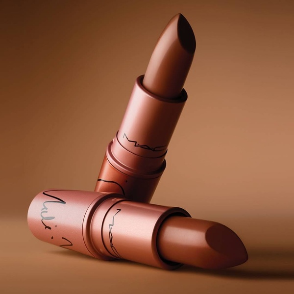lipstick, makeup, cosmetic lipstick, lip color, beauty product, bestseller push, minimalist, luxurious, calm, brown, neutral
