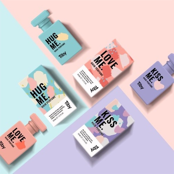 hair perfume, hair fragrance, scented hair spray, hair mist, hair scent, new arrival, bestseller push, minimalist, flat lay, playful, fresh, pastel