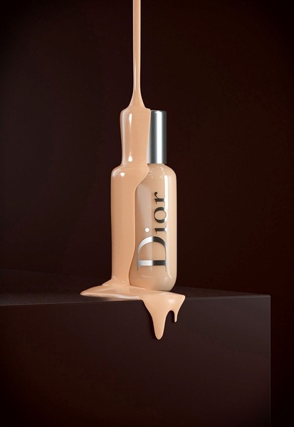 liquid foundation, face makeup, foundation makeup, skin foundation, cosmetic foundation, bestseller push, brand awareness, minimalist, editorial, luxurious, calm, neutral, brown