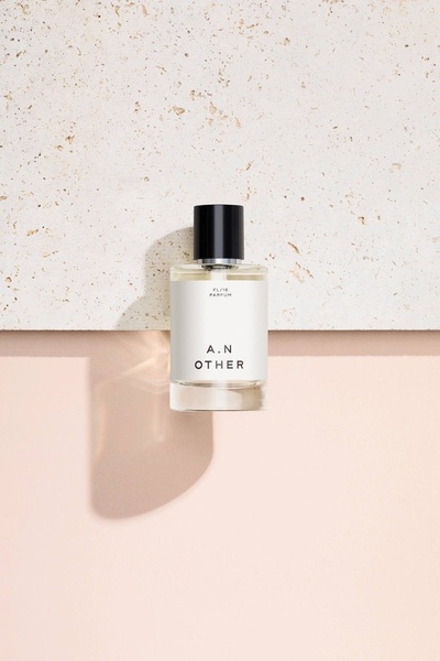 perfume, cologne, fragrance, scent, parfum, brand awareness, minimalist, calm, luxurious, neutral, pastel