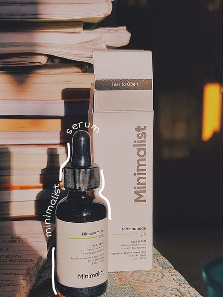 face serum, niacinamide serum, skincare serum, facial treatment, sebum control serum, brand awareness, lifestyle, calm, trustworthy, neutral, brown
