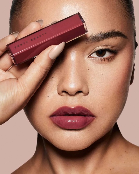 liquid lipstick, lip gloss, lip color, lip stain, cosmetic lipstick, bestseller push, editorial, minimalist, luxurious, calm, neutral, pink