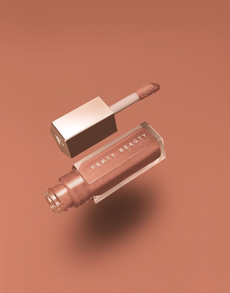 lip gloss, liquid lipstick, lip makeup, cosmetic lip product, lip shine, new arrival, bestseller push, minimalist, luxurious, calm, brown, gold