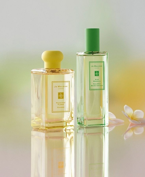 perfume bottle, cologne, hair mist, fragrance, scent spray, new arrival, bestseller push, minimalist, fresh, calm, pastel, neutral