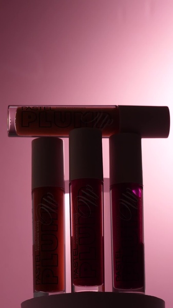 lip gloss, plumping lip gloss, liquid lipstick, lip makeup, tinted lip gloss, bestseller push, minimalist, calm, luxurious, pink, purple