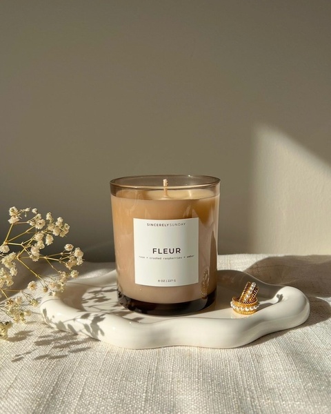 scented candle, jar candle, luxury candle, home fragrance, container candle, brand awareness, minimalist, lifestyle, calm, luxurious, neutral